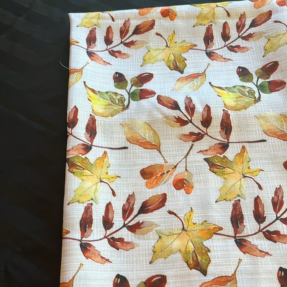 Cheery Seasonal Autumn Tablecloth - Picture 4 of 8
